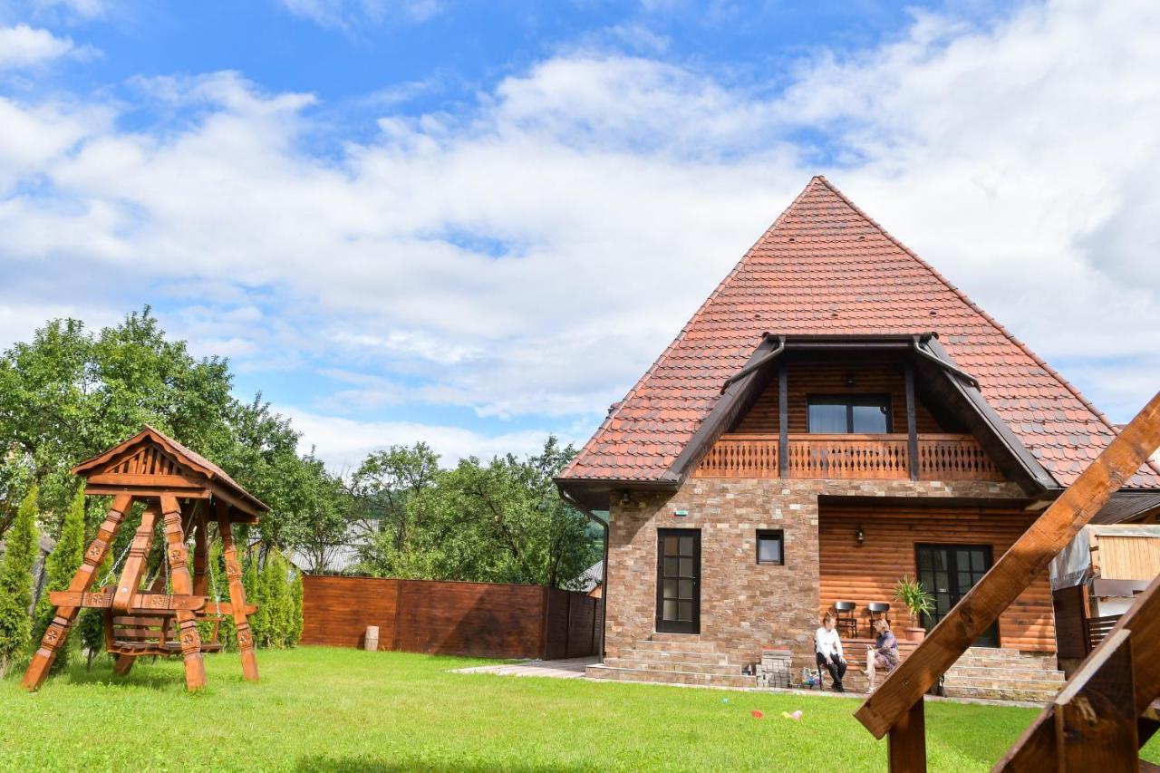 Piatra Soimului Hotel Vişeu de Sus Exterior foto