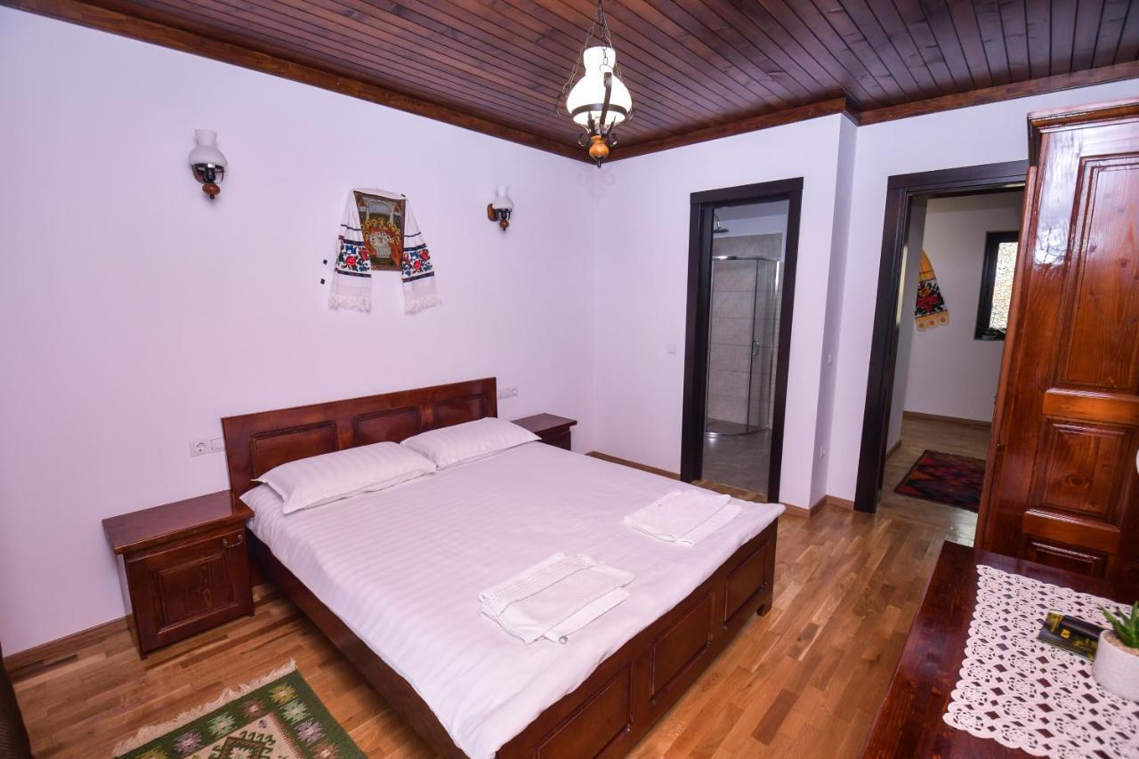 Piatra Soimului Hotel Vişeu de Sus Exterior foto