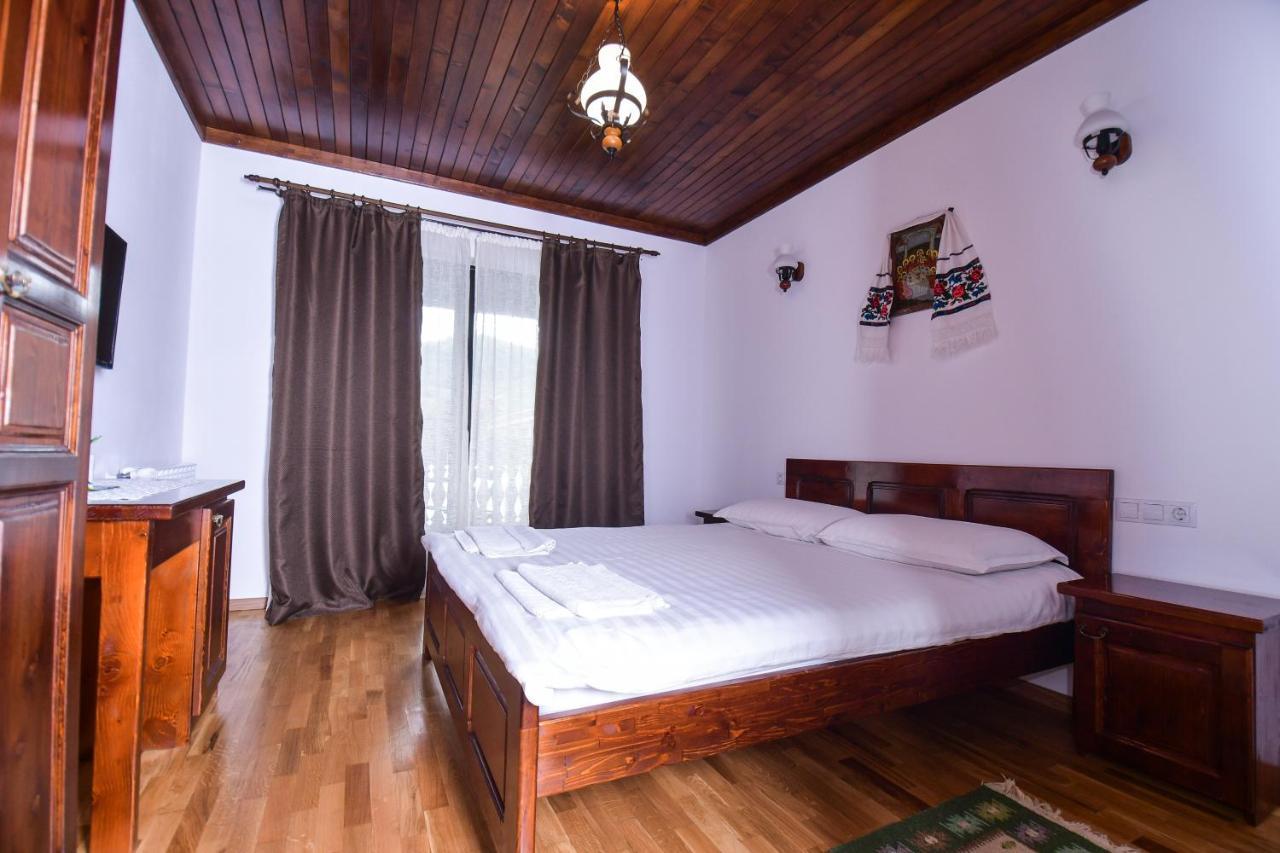 Piatra Soimului Hotel Vişeu de Sus Exterior foto