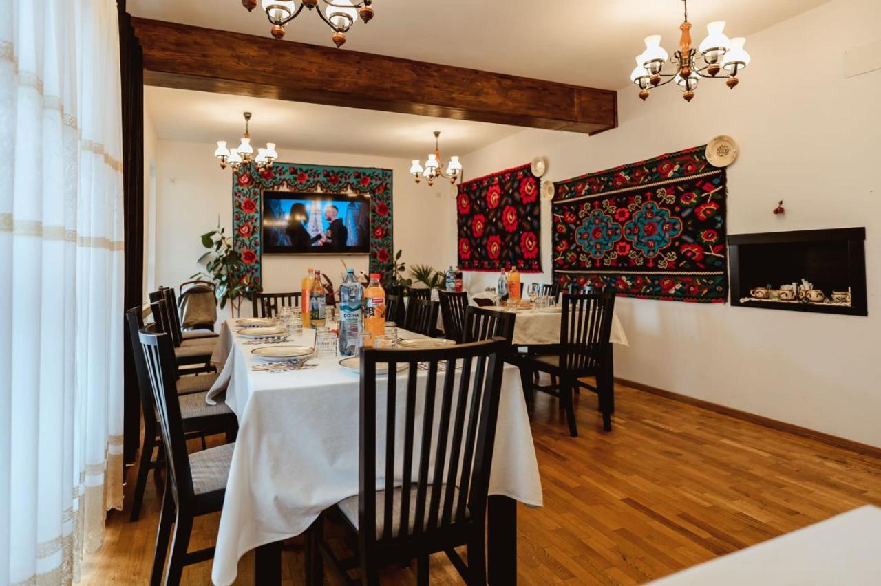 Piatra Soimului Hotel Vişeu de Sus Exterior foto