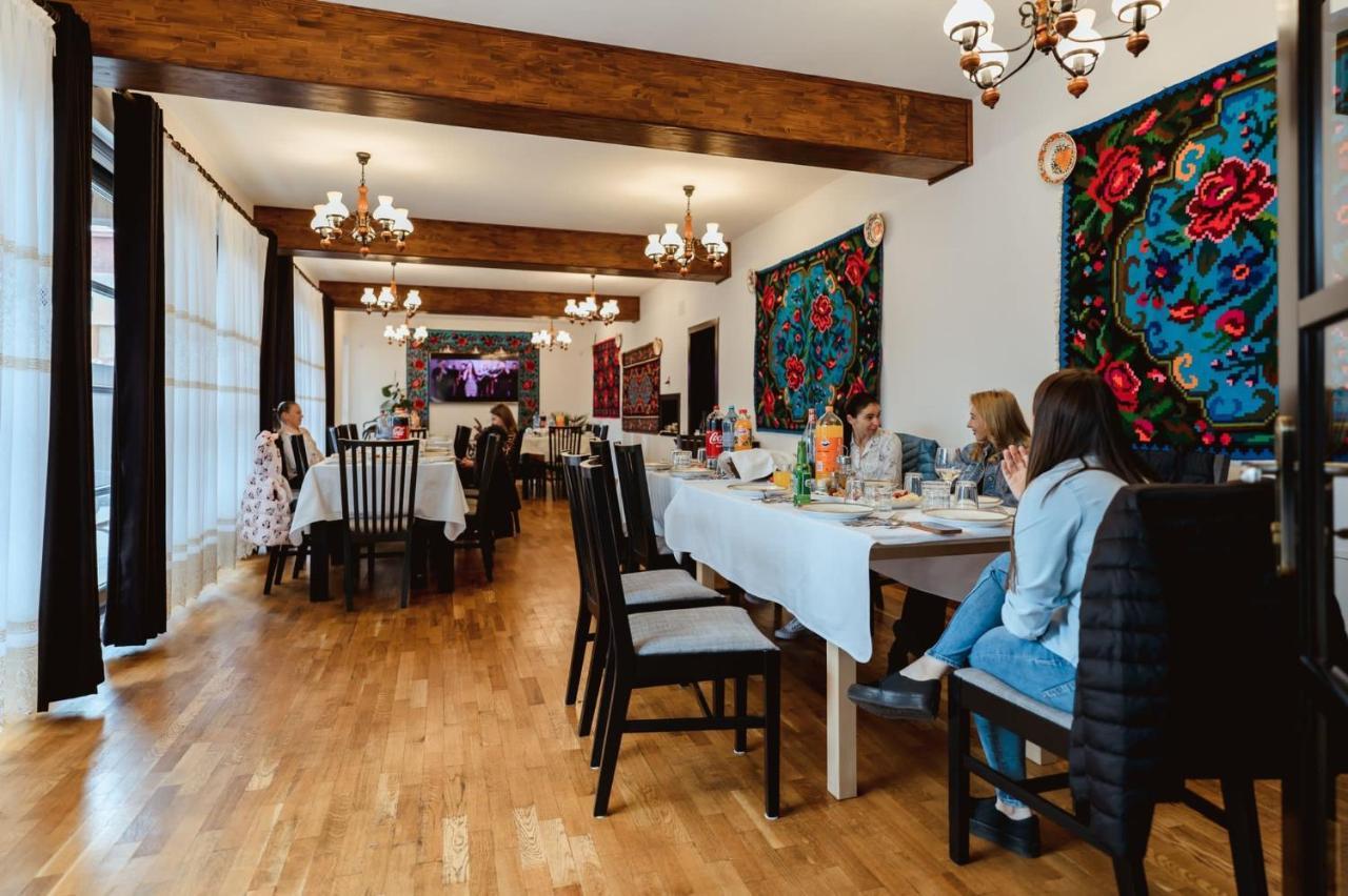 Piatra Soimului Hotel Vişeu de Sus Exterior foto