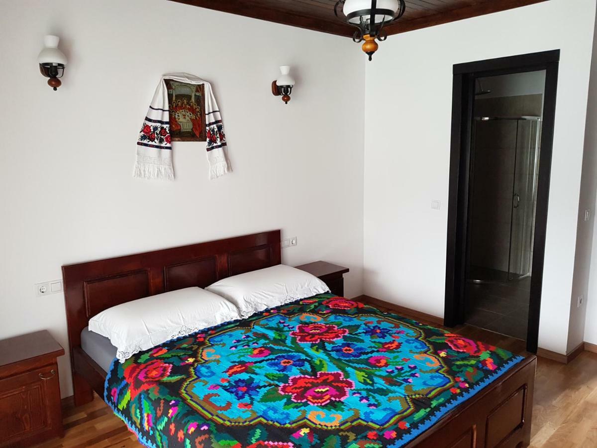 Piatra Soimului Hotel Vişeu de Sus Exterior foto