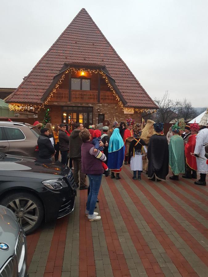 Piatra Soimului Hotel Vişeu de Sus Exterior foto